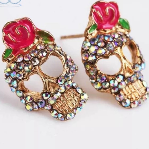 Jewelry - 🌺4/$25🌺New Beautiful Skull Earrings